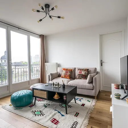 Apartment Charming In 5 With Stunning View *